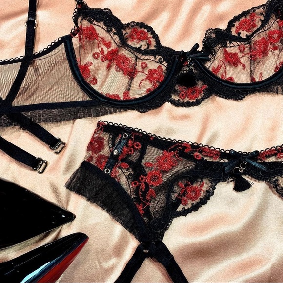 Frida 3pc set BNWOT - Picture 3 of 8